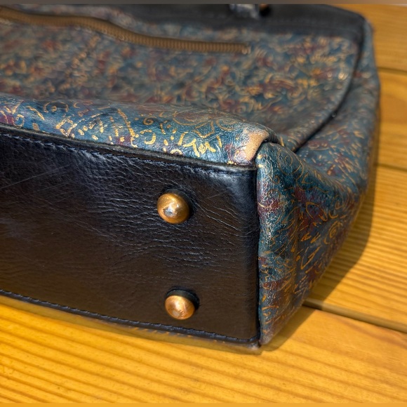 ‼️SOLD OUT‼️‼️Patricia Nash Vintage ‘Kimono’ Tote Bag with Navy Leather Trim - Picture 12 of 13